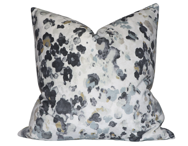 Niumi Storm Luxurious Velvet Pillow Cover