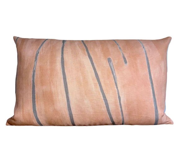 Kelly Wearstler Graffito Pillow Cover in Rosa