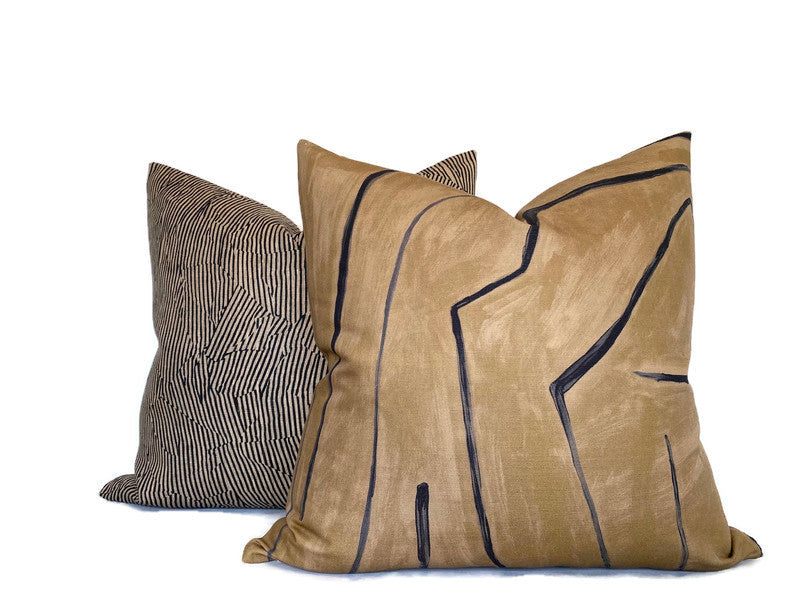 Kelly Wearstler Graffito Pillow Cover in Java