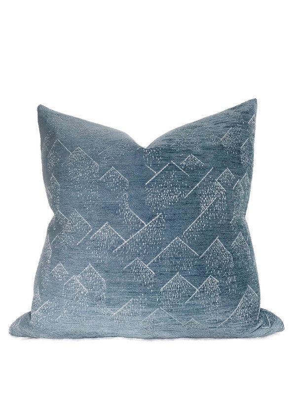 Kelly Wearstler Brink Pillow Cover in Delft Ivory