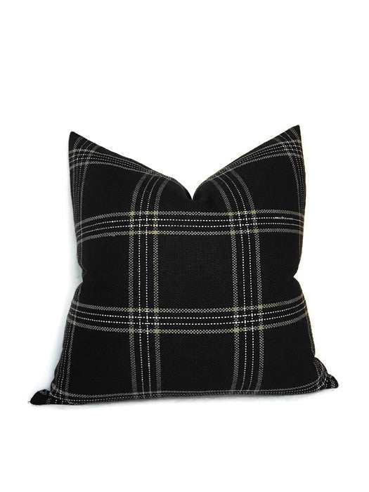 Dundee Pillow Cover in Jet Black