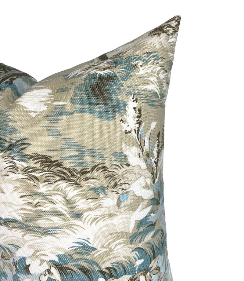 Lincoln Toile Pillow Cover in Light Blue